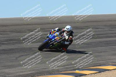 media/Mar-24-2025-Moto Forza (Mon) [[57ce5c5cff]]/3-Beginner Group/Session 2 Bowl/